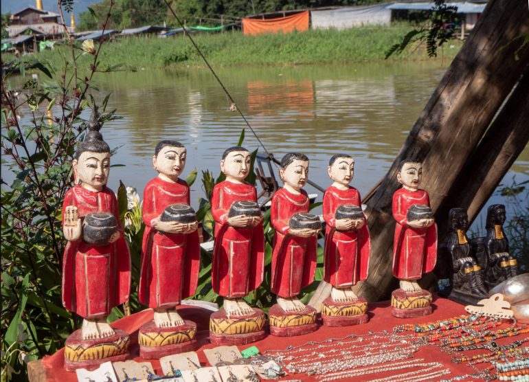 Inle markkinat Myanmar