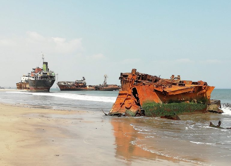 Shipwreck Beach Luanda