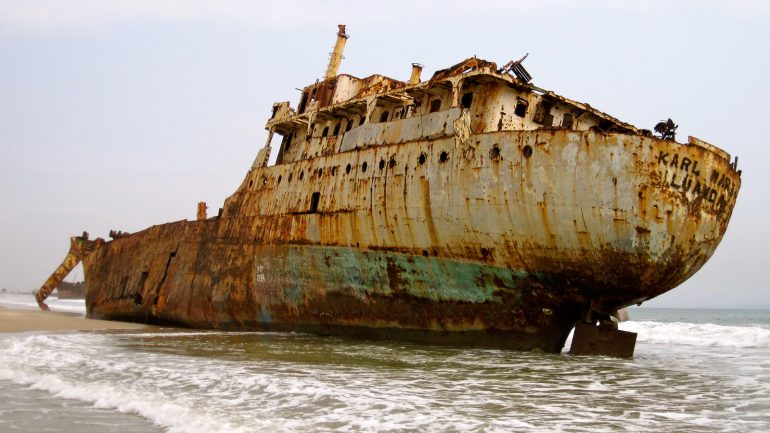 Shipwreck Beach Luanda