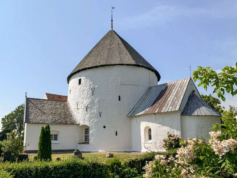 Nylars Church Bornholm kirkot ja majakat