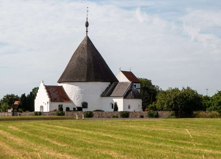 Nyker Church Bornholm kirkot ja majakat