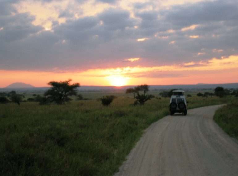 Auringonlasku Tansania
