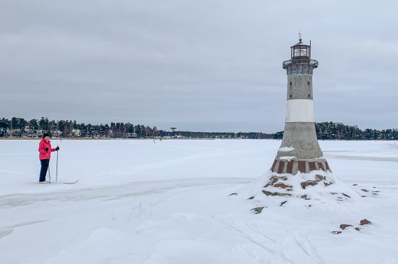 Hiihtoa jäällä Espoossa