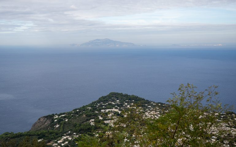 Capri näkymä Vesiviukselle