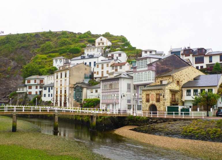 Luarca Asturia rannikkokaupungit