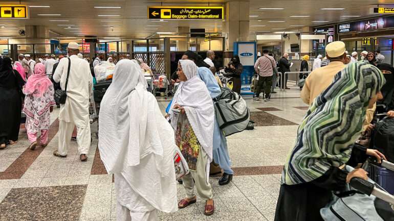 Lahoren lentokentällä