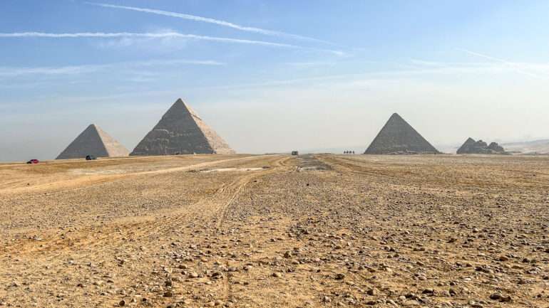 Giza pyramidit