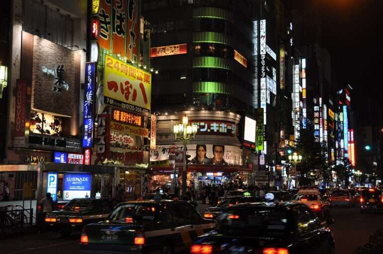 Shinjukun iltaa (Kuva: Kohteena maailma -blogi)