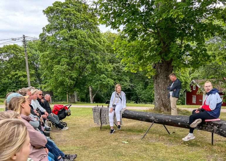 Opastetulla retkellä