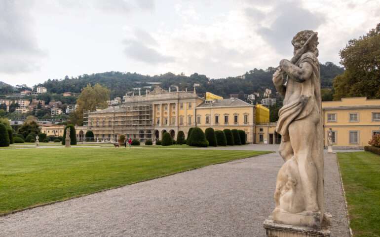 Villa Olmo 20 huvilaa Como-järvellä