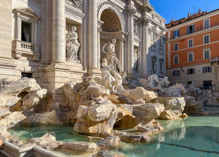 Fontana di Trevi Rooman nähtävyydet