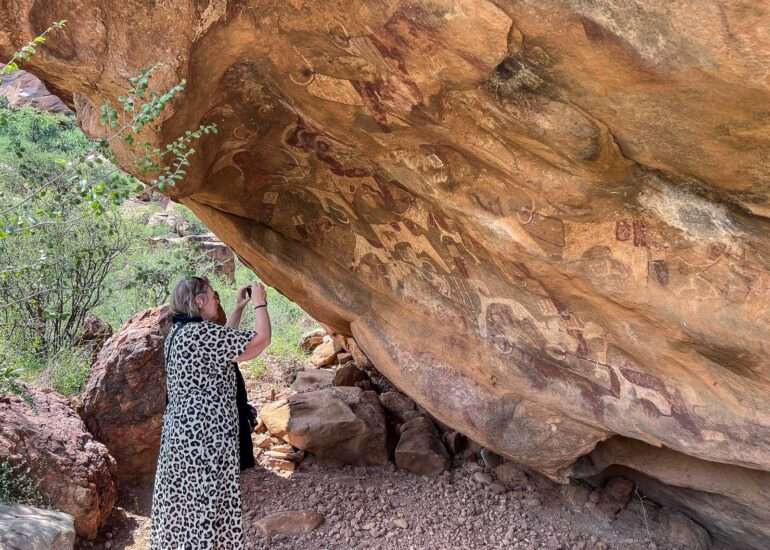 Kalliomaalausten kuvaaja