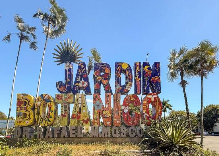 Kuukausi Karibialla kustannukset