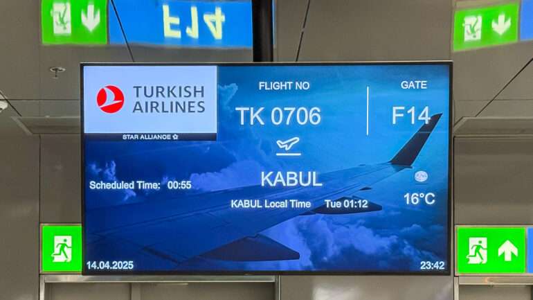 Lomalle Afganistaniin