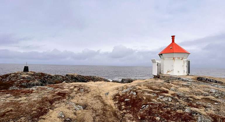 Vuoreija majakka Vuoreija ja Hamningberg