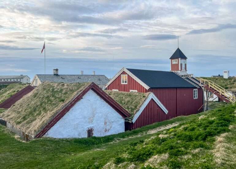 Vuoreija ja Hamningberg linnoitus