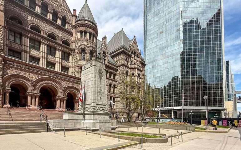 Toronton nähtävyydet Toronton vanha kaupungintalo