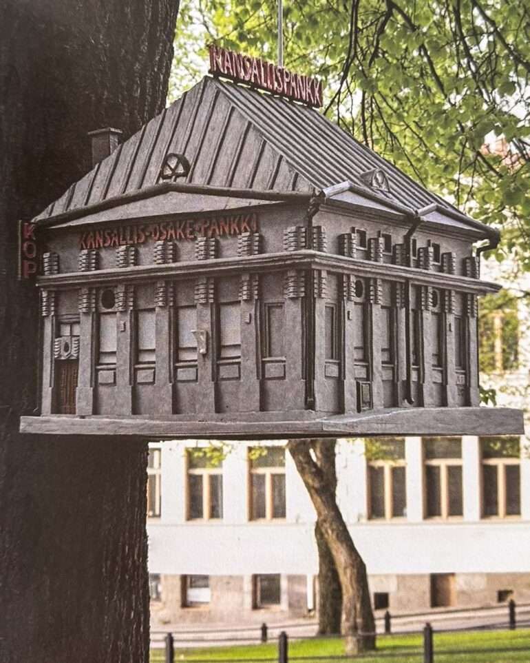 lintuhuvilat kirja