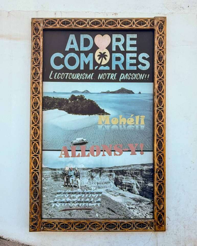 Vanha mainos Komorit