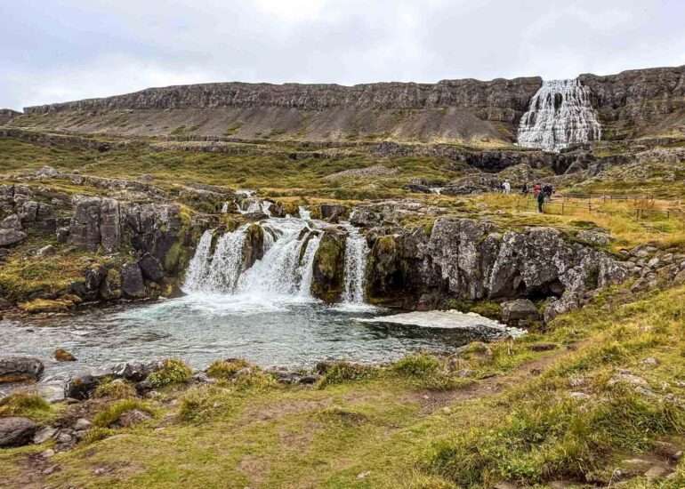 Dynjandi Islannin vesiputouksia
