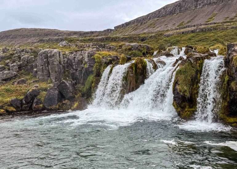 Dynjandi Islannin vesiputouksia