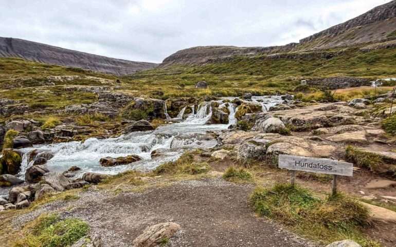 Dynjandi Islannin vesiputouksia